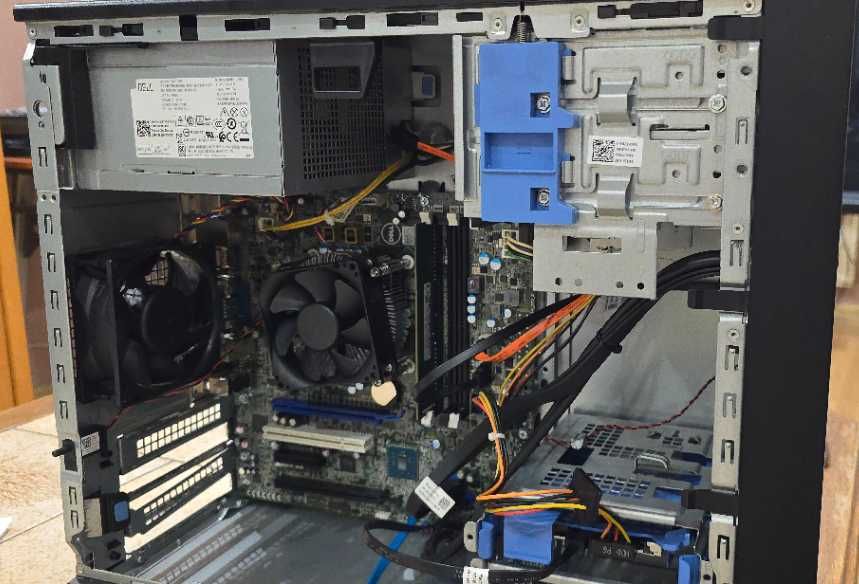 Настолен компютър DELL Precision Tower 3620