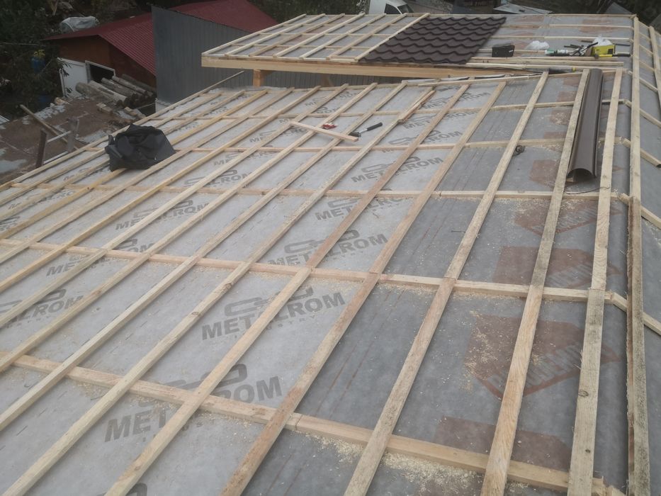 Montaj acoperis velux tigla metalica bilka jgheaburi burlane