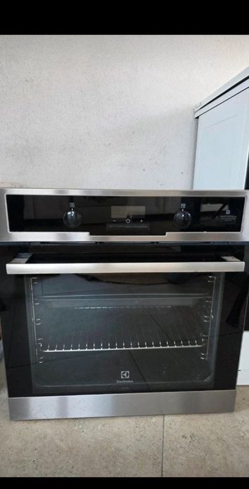 Cuptor electric incorporabil Electrolux