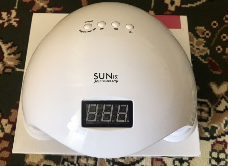 маникюрная лампа