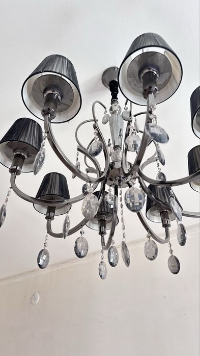 Продам Люстру 20.000