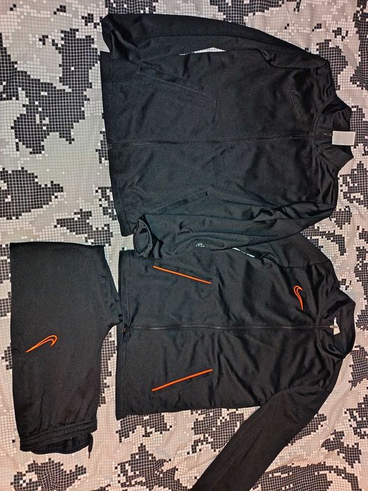 Спортен комплект Nike деца L