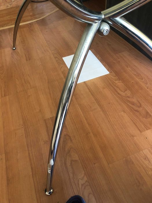 Маса трапезна , закалено стъкло 12 мм