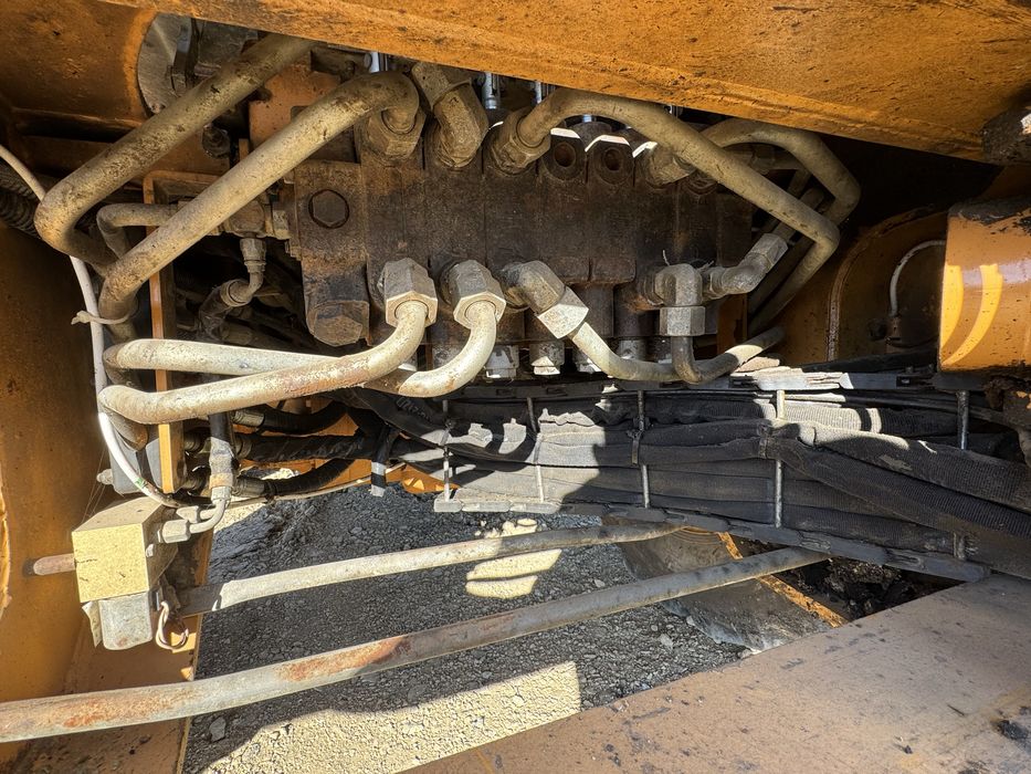 Buldoexcavator Case 580 Ranger impecabil  5700 ore de functionare