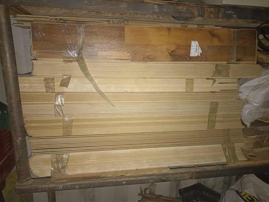 Продается двери ламинат