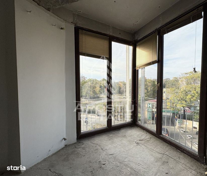 Vedere superbă spre Parcul Botanic, apartament 3 camere, Piața Unirii