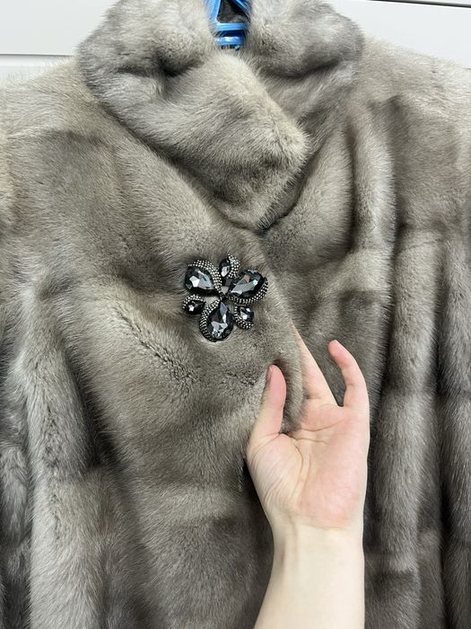 Продам норковую шубу