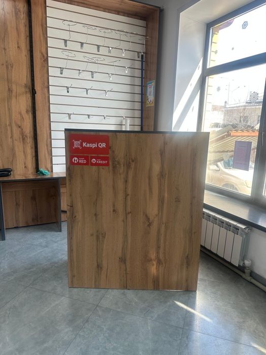 Продам стойку ресепшн