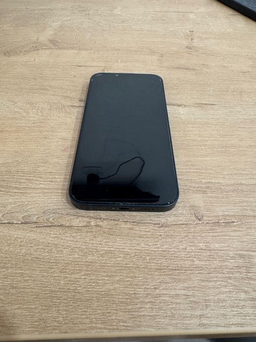 Продам Iphone 13 128gb.