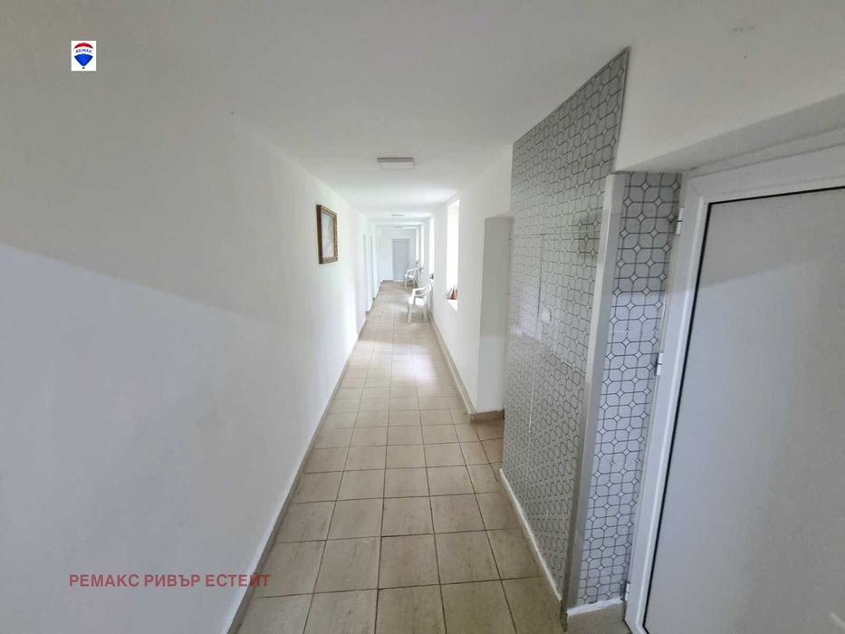 Хотел за продажба в с. Николово, лесопарк Липник