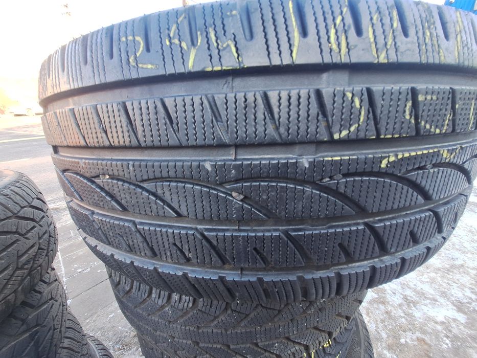 1x singura anv iarna 245/40r18  Royal dot 2024 Montaj Gratuit