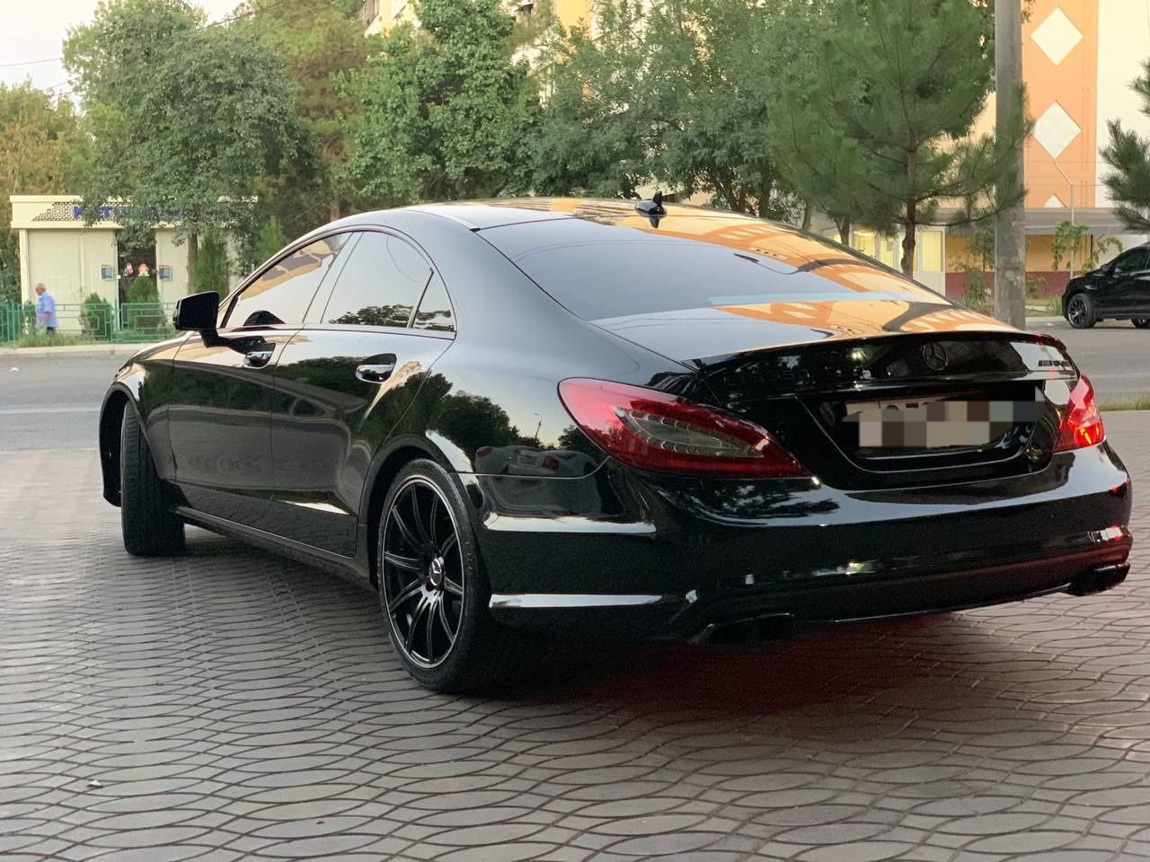 Mercedes Benz CLS 550 черный