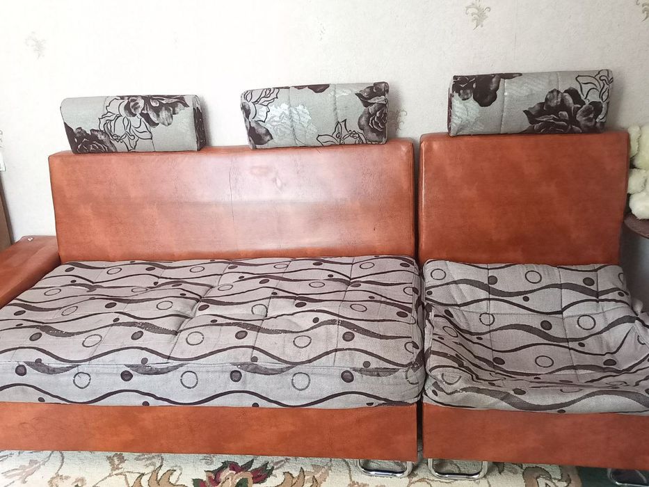 Ugalok mebel sotiladi.