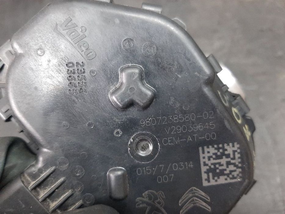clapeta acceleratie 1.6 hdi peugeot 208 308 508 5008 ford focus 3  9807238580-02