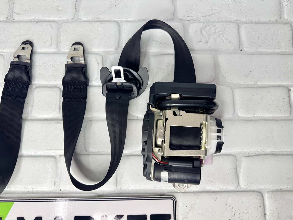 Предни колани AUDI A8 D5 0589P1000799