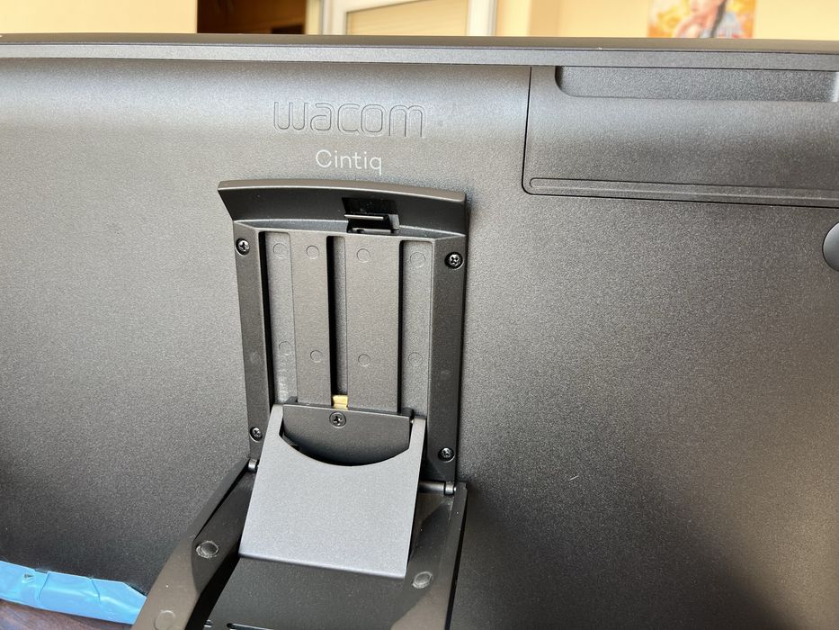 Wacom Cintiq 22 графичен таблет с дисплей – Pro Pen 2