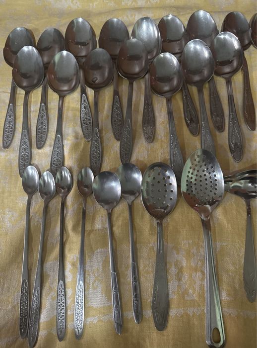 Продается советская ложек больших и обычный, чайная ложки