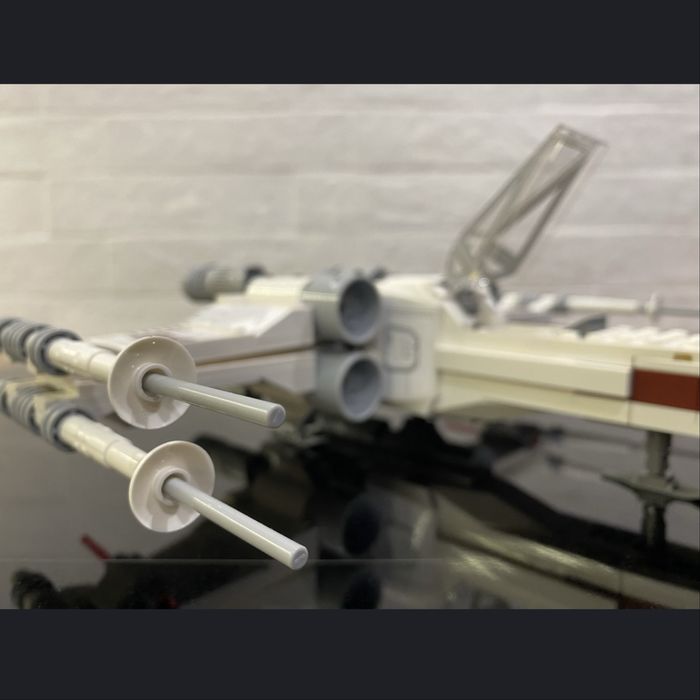 LEGO® StarWars «Истребитель типа Х Люка Скайуокера» (75301)