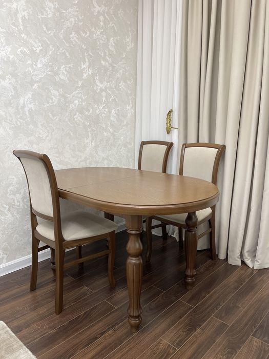 Продам стол со стульями