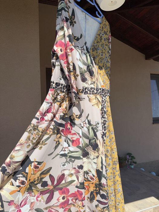 Vand rochie marime mare 48-50 pret 80 lei