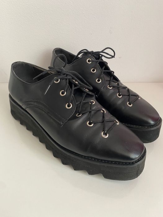 Pantofi eleganti