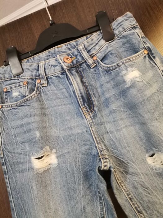 Джинсы-бойфренды