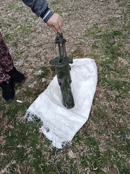 Pompa de apa  pt curte  in stare foarte buna nu o fost folosită niciod