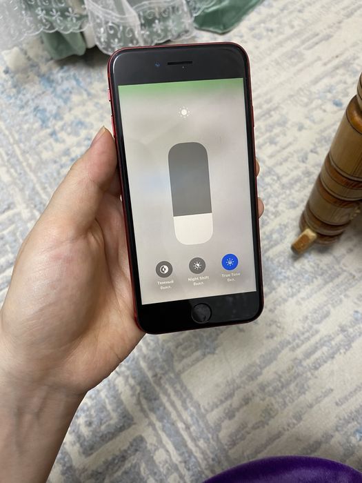 Iphone SE продается