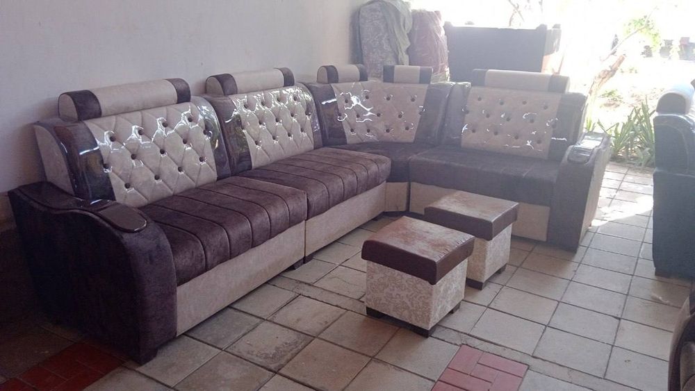 Yumshoq mebelar 2 mln 350 mingdan skidka narhda