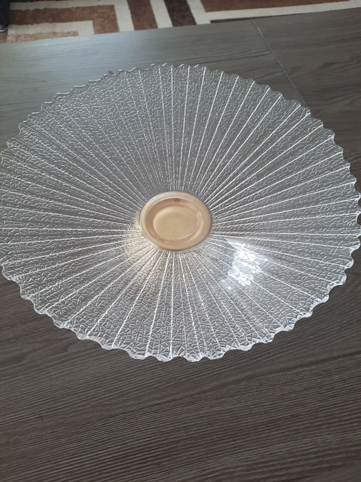 Продам фруктовницу.