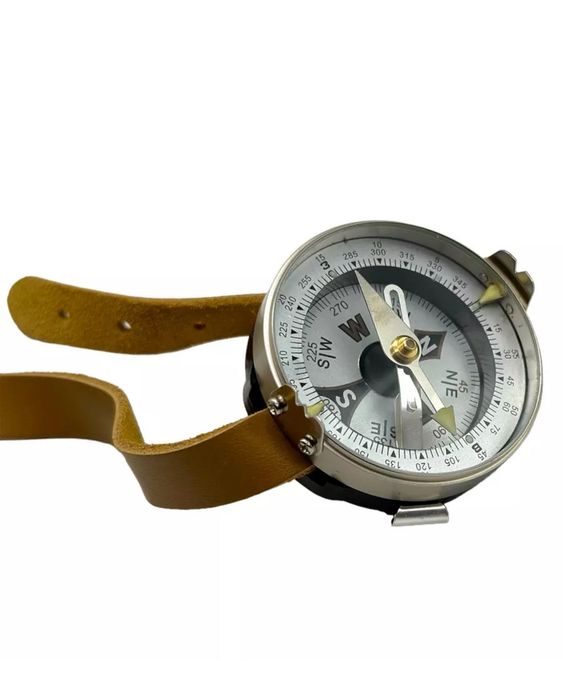 Компас Адрианова