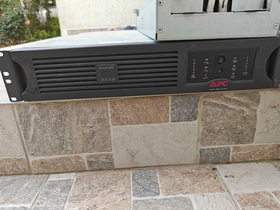 ups APC Smart 3000VA