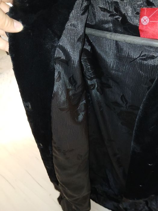 Шуба новая продам