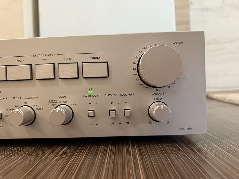 Denon PMA-750 Стерео