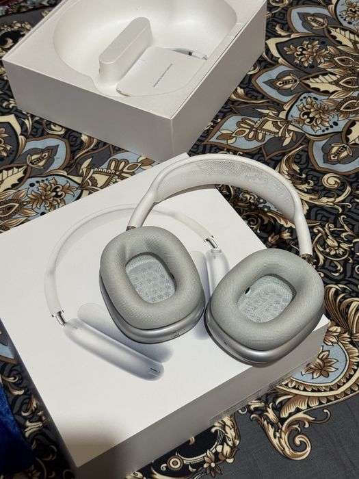 AirPods Max(почти новые)