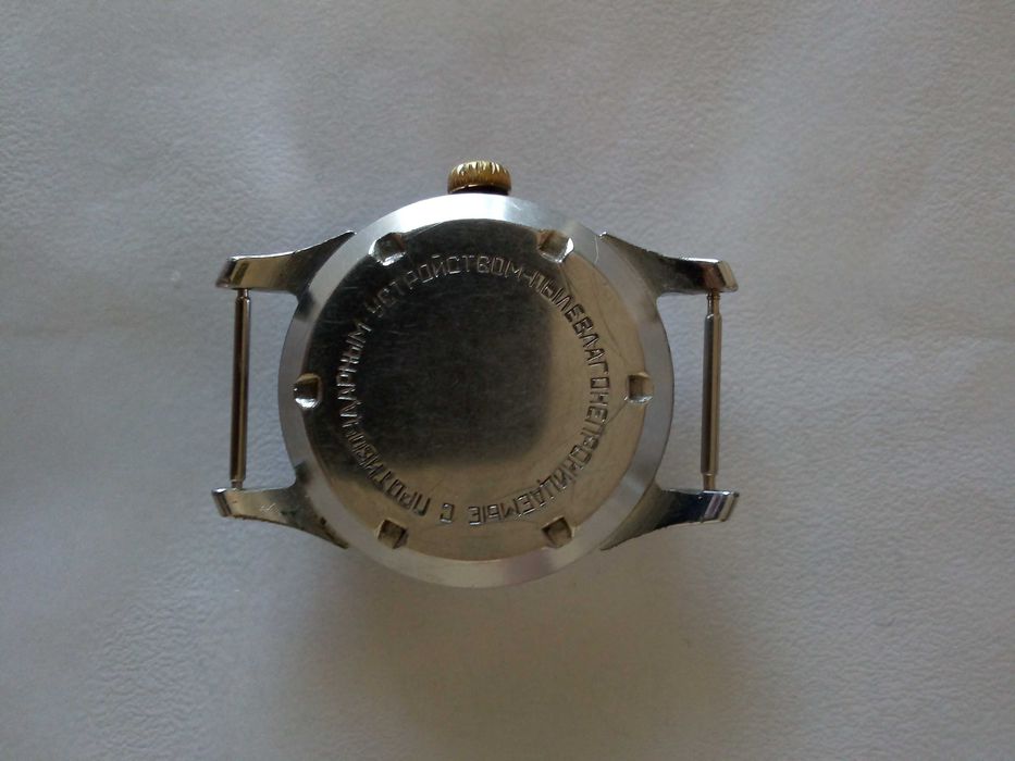 Ceas mecanic sovietic Sportivnie derivat din Pobeda