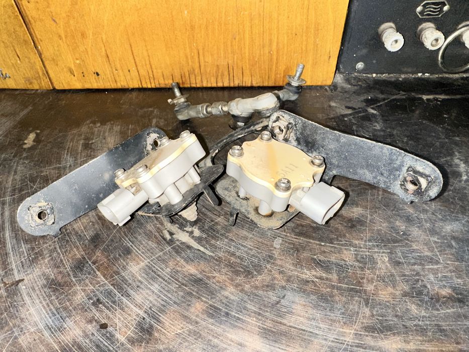 Датчик  положени кузова Lexus rx330