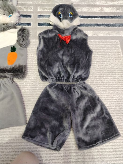 Продам детские костюмы