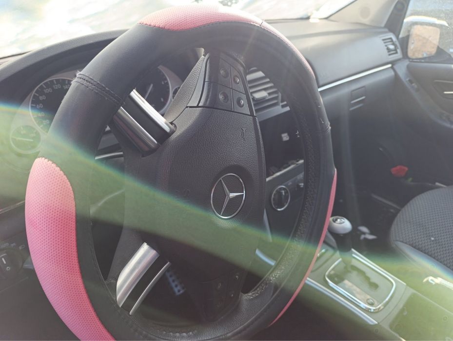 Мерцедес  В 200 автоматик