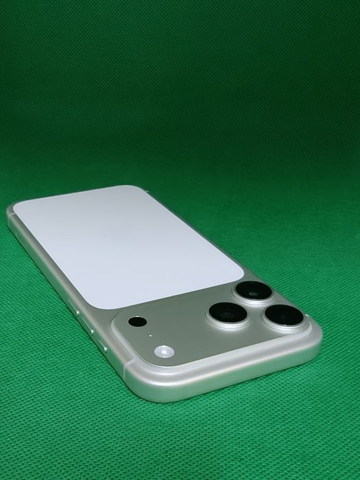 Iphone 17  Pro Max 8 cicluri * Garantie * Buy BACK