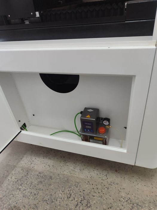 Hitec/ НОВА/ FIBER LASER CNC Лазер за рязане на метал HTF-3015 – 1.5KW
