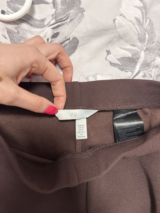 Дамски елегантен панталон H&M – XS
