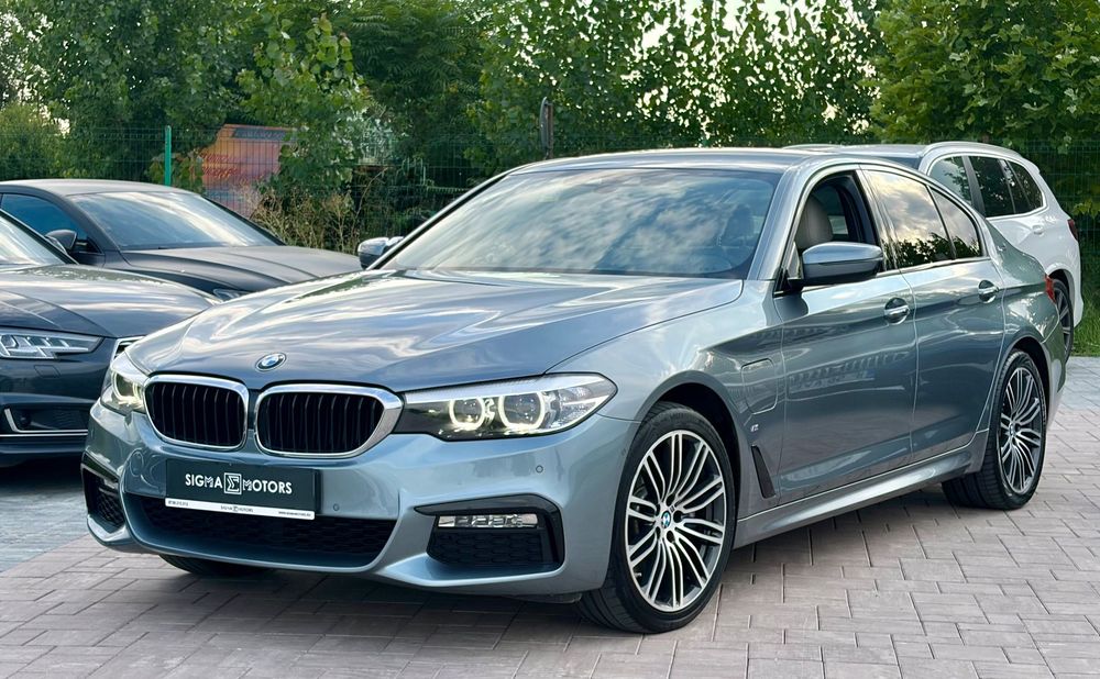 BMW Seria 5 530e M Plug-In Hybrid / GARANTIE 2 ANI / LED / Bord Digital / Head-Up