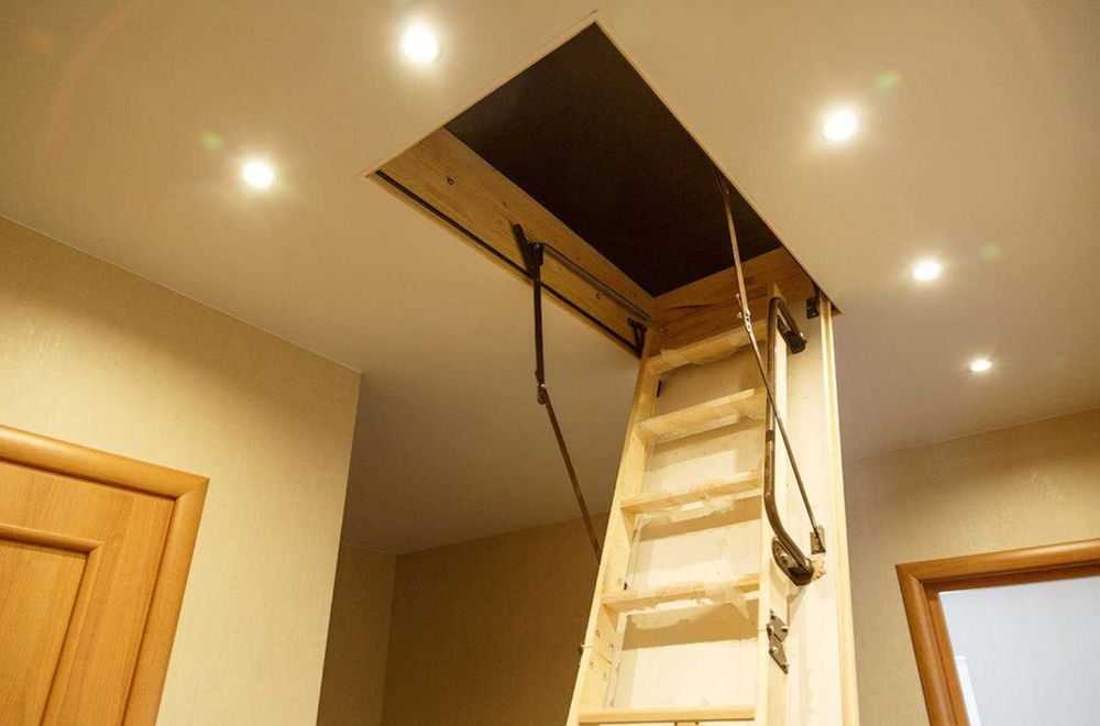 Мансардные окна--- чердачные лестницы