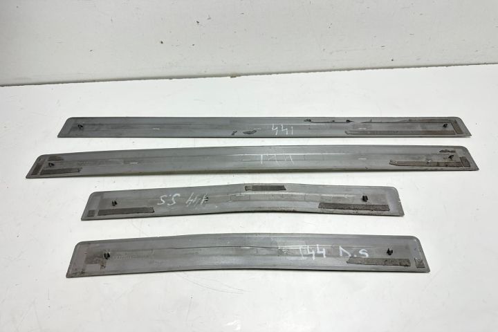 Ornamente praguri usi Mercedes-Benz E-Class W212