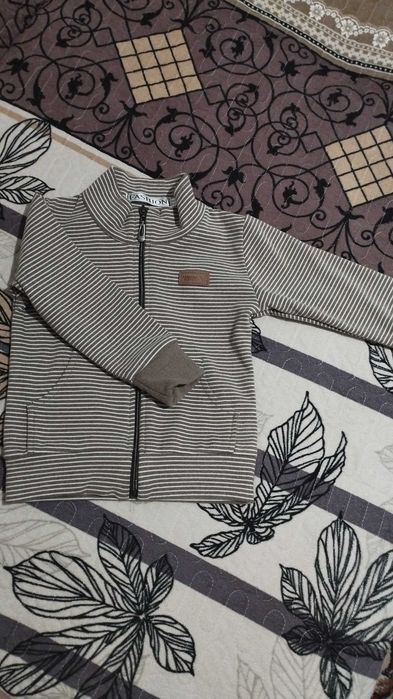 Продам детские вещи