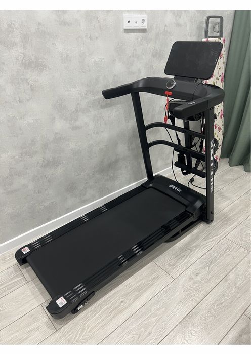 Продам беговую дорожку