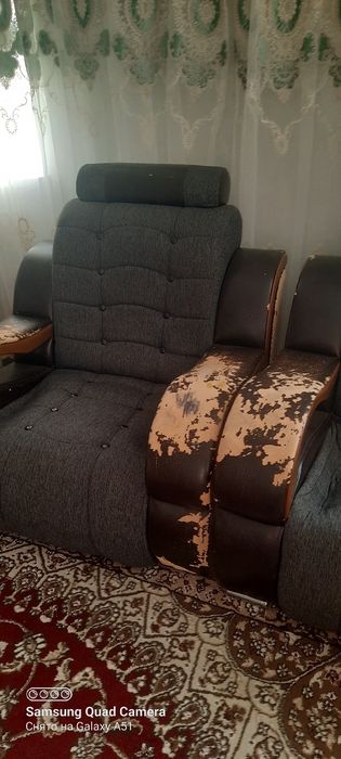Диван сатылады, келісімді.