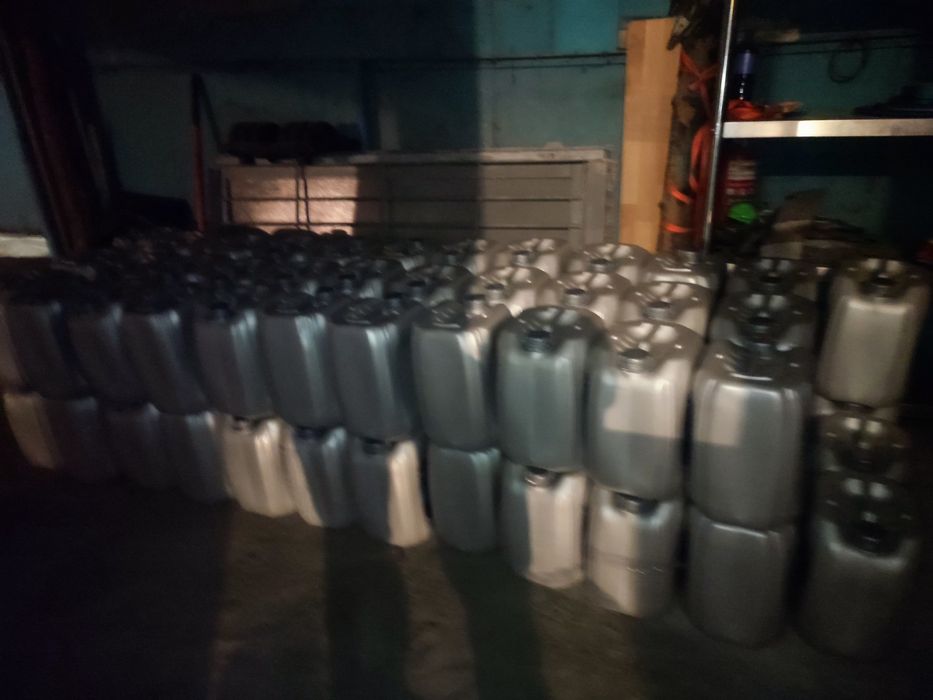 Конистра пластиковые