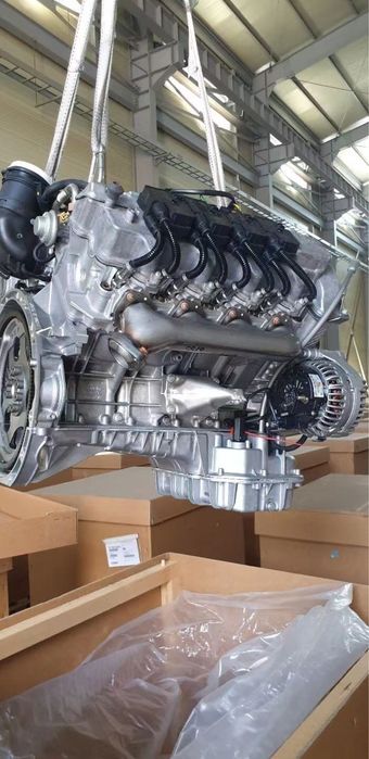 Двигатель на Мерседес М 113 5,0 л.